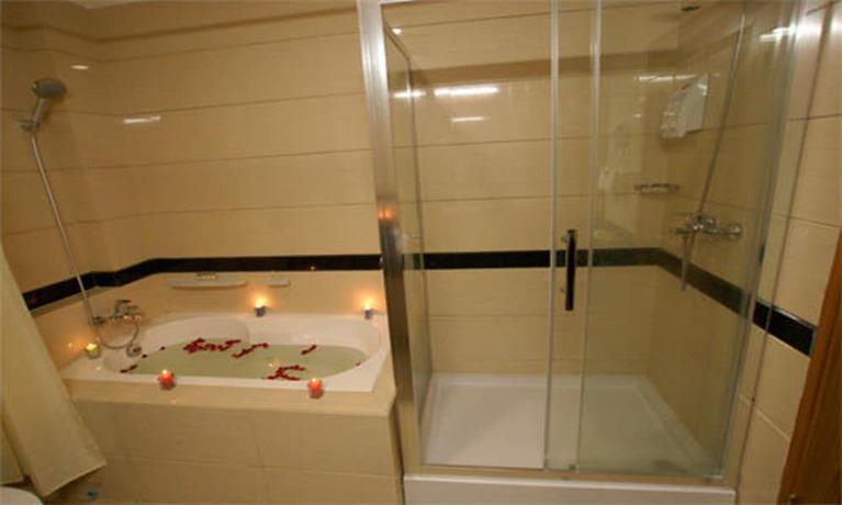 Imagen de la habitación del Hotel Oattara Thiri. Foto 4