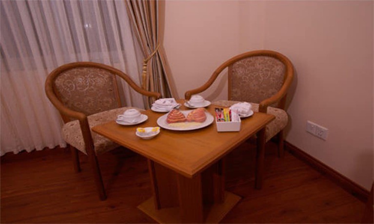 Imagen de la habitación del Hotel Oattara Thiri. Foto 14