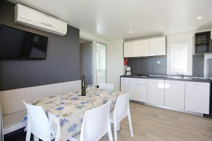 Imagen general del Hotel Oaza Mira Camping. Foto 9