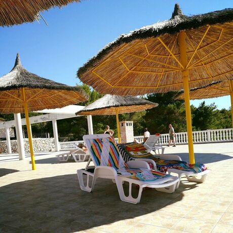 Imagen general del Hotel Oaza Mira Camping. Foto 12