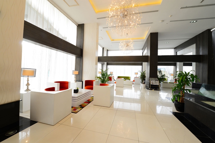Imagen de los interiores del Hotel Obaer. Foto 15