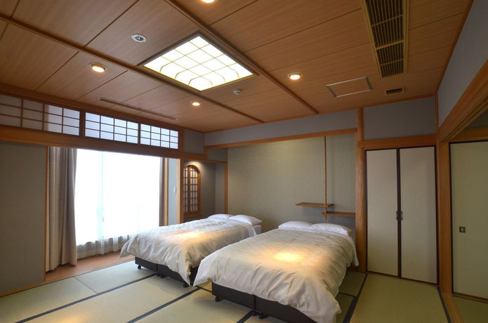 Imagen de la habitación del Hotel Obama-onsen Hamakan. Foto 12