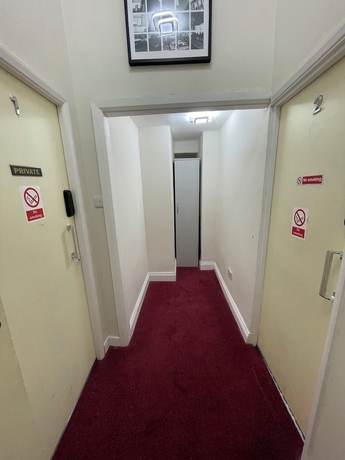 Imagen de los interiores del Hotel Oban Victoria. Foto 15