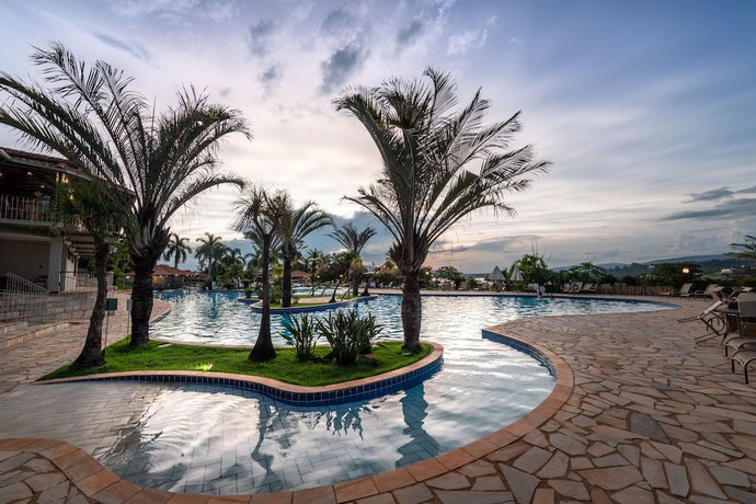 Imagen de la piscina del Hotel Obba Coema Village. Foto 20