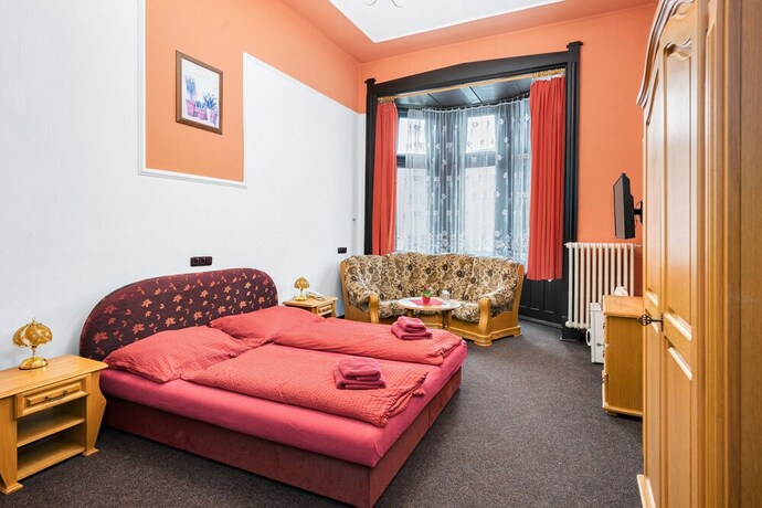 Imagen general del Hotel Obecn&iacute; Dům. Foto 10