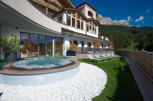 Imagen general del Hotel Obereggen. Foto 6