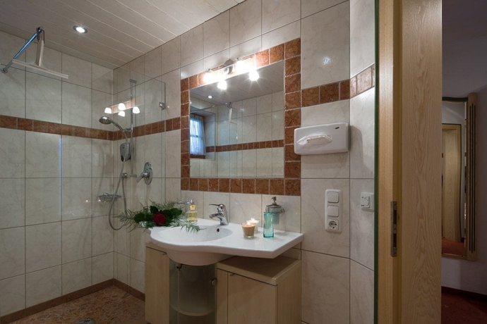 Imagen de la habitación del Hotel Obermair. Foto 14