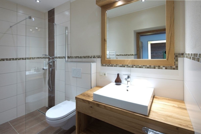 Imagen de la habitación del Hotel Obermair. Foto 15