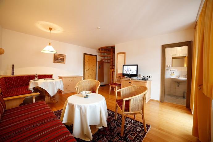 Imagen de la habitación del Hotel Oberschmied. Foto 16