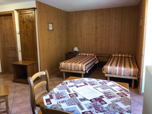 Imagen de la habitación del Hotel Oberteil. Foto 14