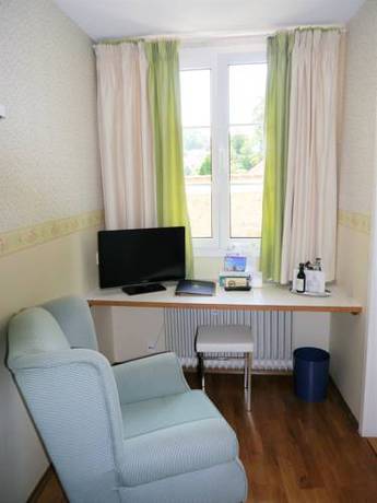 Imagen de la habitación del Hotel Obertor. Foto 7