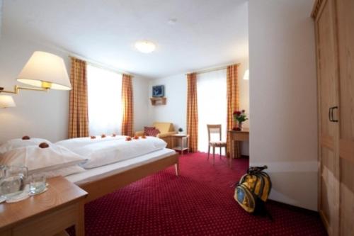 Imagen de la habitación del Hotel Oberwirt, Tschiffnon - Gioviniano. Foto 8