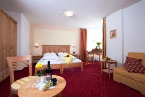 Imagen de la habitación del Hotel Oberwirt, Tschiffnon - Gioviniano. Foto 9