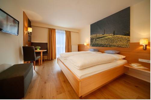 Imagen de la habitación del Hotel Oberwirt Weisses Kreuz. Foto 3