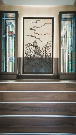 Imagen de los interiores del Hotel Obuhoff. Foto 19