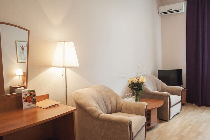 Imagen de la habitación del Hotel Obuhoff. Foto 18