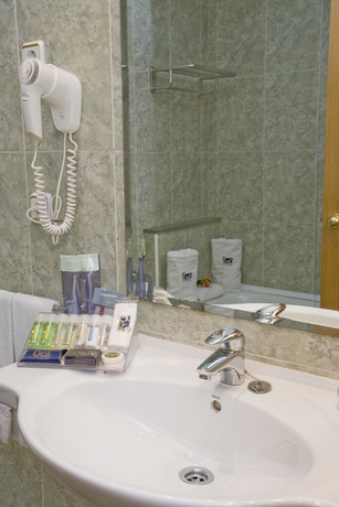 Imagen de la habitación del Hotel Oca Vermar. Foto 8