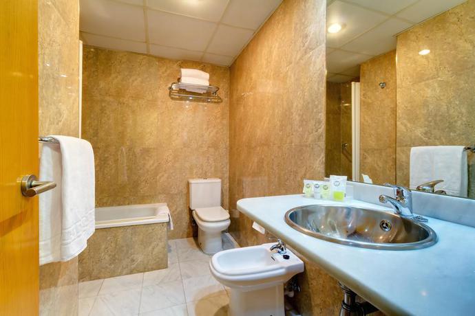 Imagen de los interiores del Hotel Oca Villa De Avilés. Foto 10