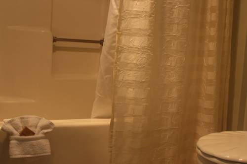 Imagen de la habitación del Hotel O'cairns Inn and Suites. Foto 5