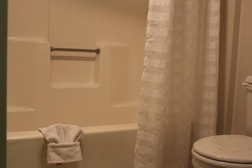 Imagen de la habitación del Hotel O'cairns Inn and Suites. Foto 10