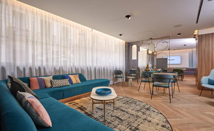 Imagen de los interiores del Hotel Occidental Alicante. Foto 18