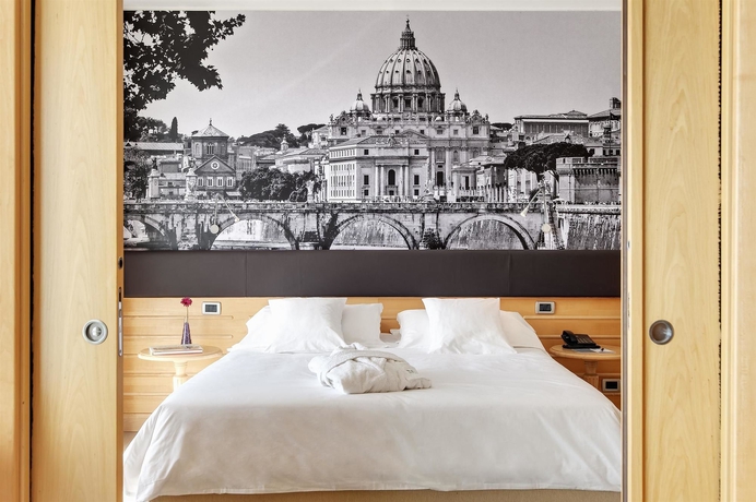 Imagen general del Hotel Occidental Aran Park. Foto 2