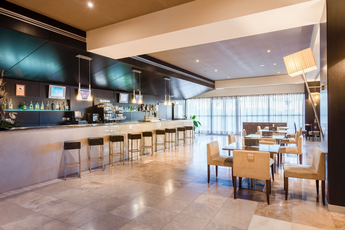 Imagen del bar/restaurante del Hotel Occidental Aranjuez. Foto 5