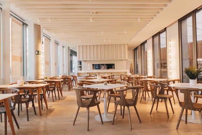 Imagen del bar/restaurante del Hotel Occidental Barcelona 1929. Foto 3