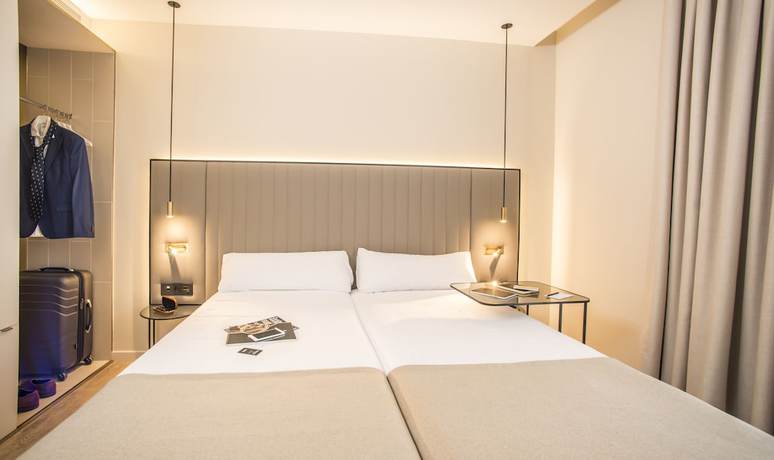 Imagen de la habitación del Hotel Occidental Barcelona 1929. Foto 16