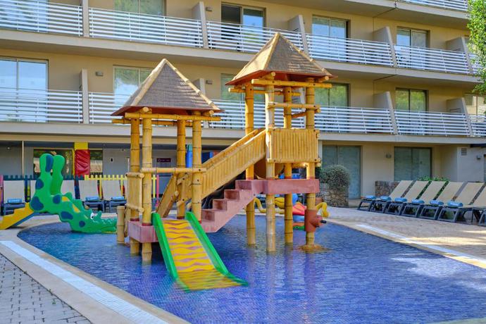 Imagen general del Hotel Occidental Cala Viñas. Foto 13