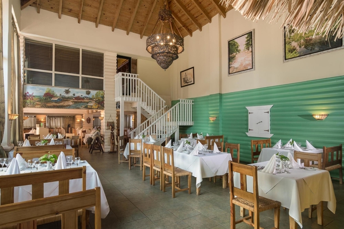 Imagen del bar/restaurante del Hotel Occidental Caribe - All Inclusive. Foto 3