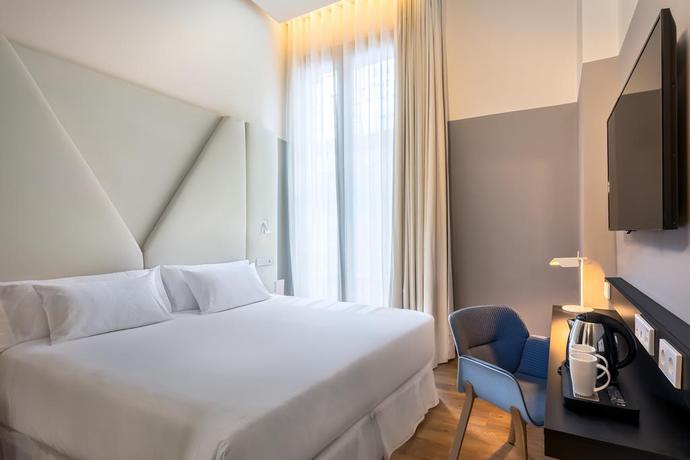 Imagen de la habitación del Hotel Occidental Diagonal 414. Foto 6