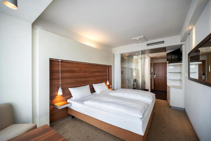 Imagen general del Hotel Occidental Dresden Newa. Foto 1