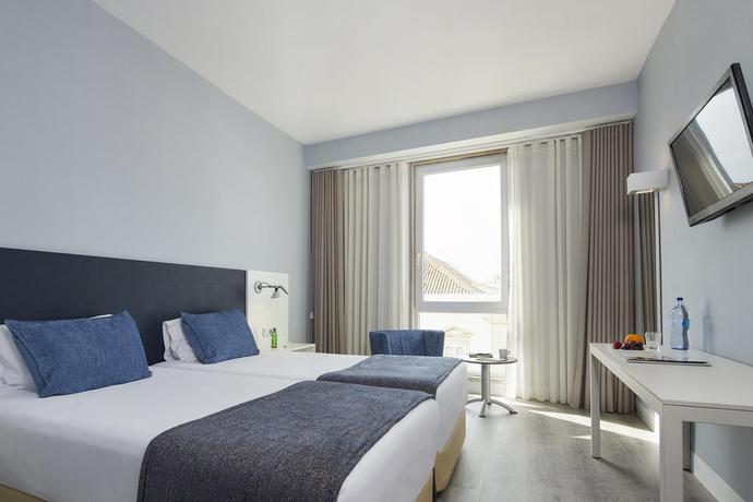 Imagen general del Hotel Occidental Faro. Foto 10