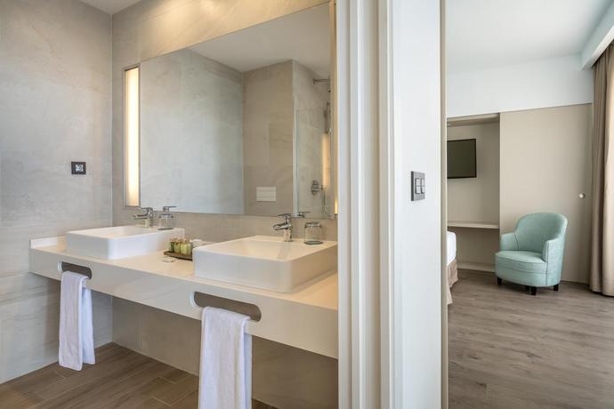 Imagen de la habitación del Hotel Occidental Fuengirola. Foto 15