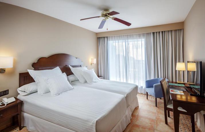 Imagen general del Hotel Occidental Isla Cristina. Foto 8