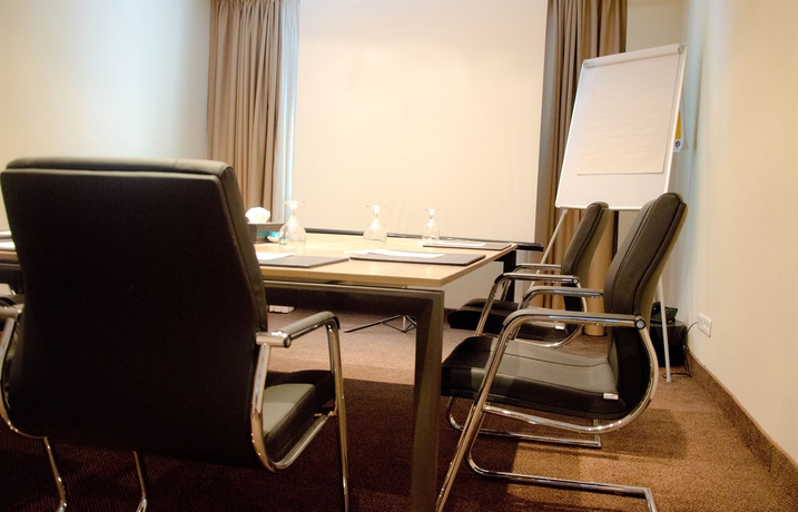 Imagen de los interiores del Hotel Occidental Lac Tunis. Foto 12