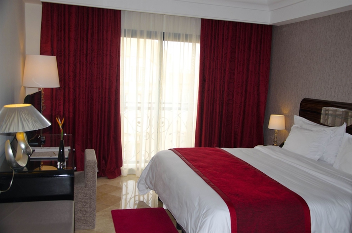 Imagen general del Hotel Occidental Lac Tunis. Foto 1