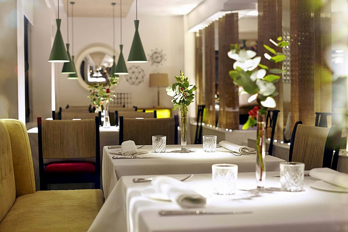 Imagen del bar/restaurante del Hotel Occidental León Alfonso V. Foto 3