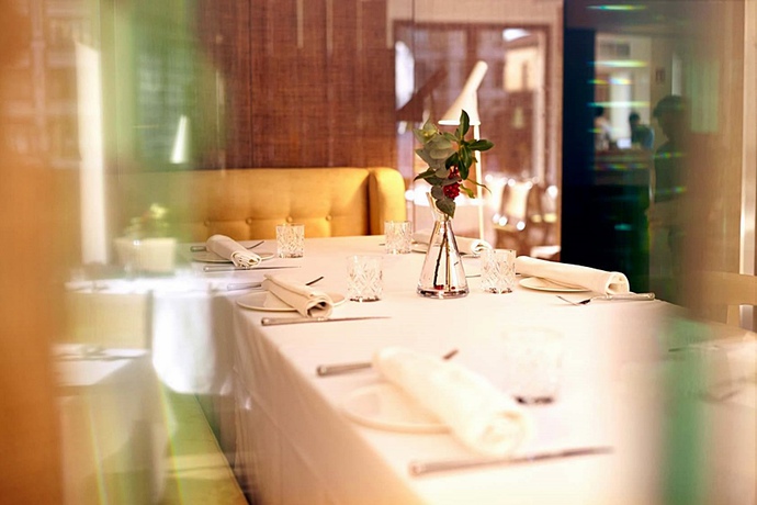 Imagen del bar/restaurante del Hotel Occidental León Alfonso V. Foto 4