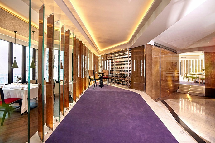 Imagen del bar/restaurante del Hotel Occidental León Alfonso V. Foto 5