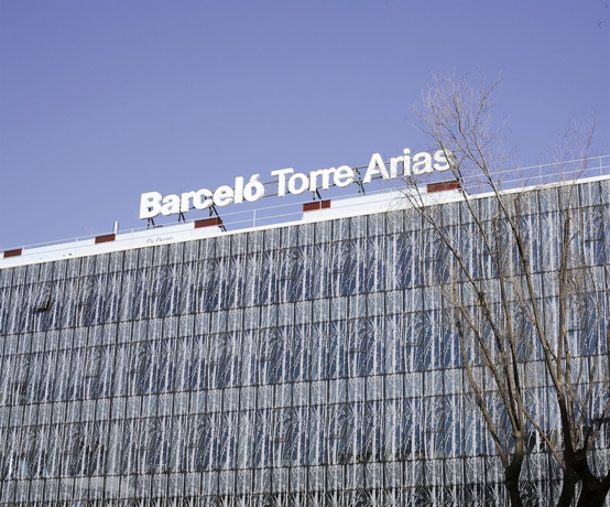 Imagen de los exteriores del Hotel Occidental Madrid Este. Foto 7