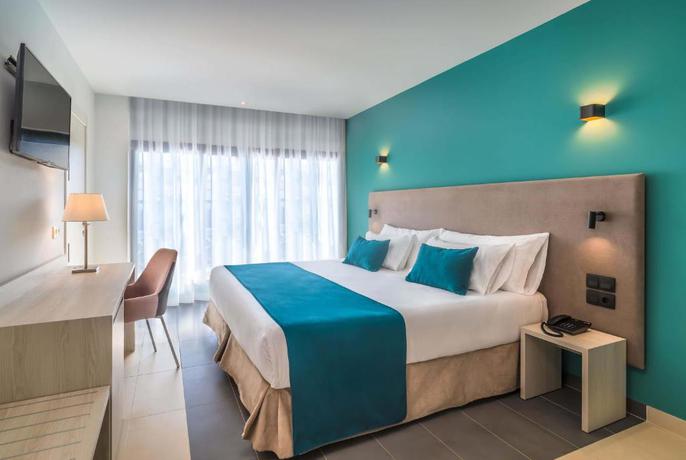 Imagen de la habitación del Hotel Occidental Mar Menor. Foto 6