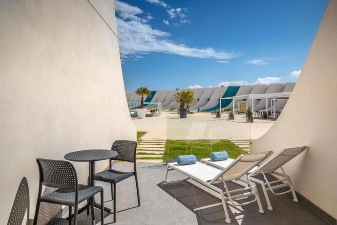 Imagen de la habitación del Hotel Occidental Mar Menor. Foto 11