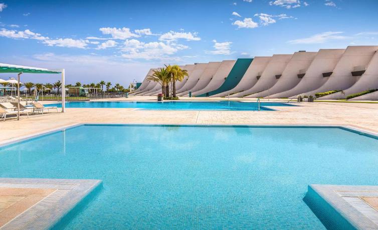 Imagen de la piscina del Hotel Occidental Mar Menor. Foto 19