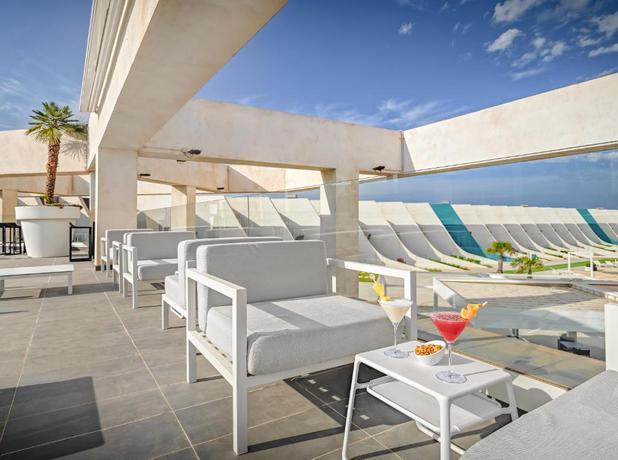 Imagen del bar/restaurante del Hotel Occidental Mar Menor. Foto 3