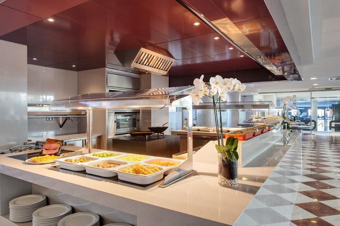 Imagen general del Hotel Occidental Menorca. Foto 7