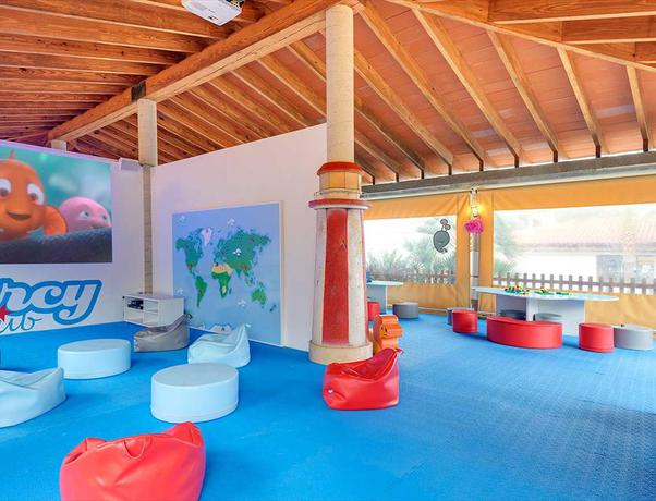 Imagen general del Hotel Occidental Menorca. Foto 8