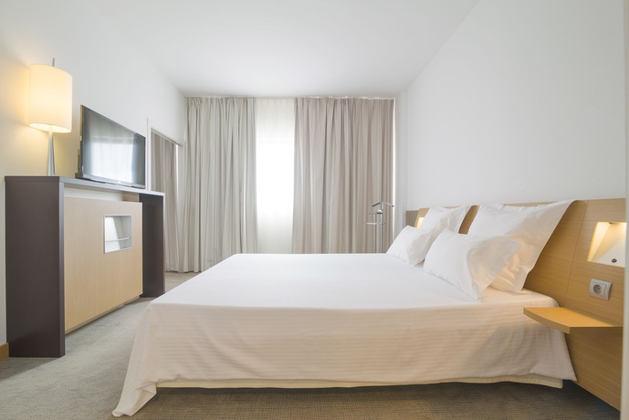 Imagen de la habitación del Hotel Occidental Murcia Agalia. Foto 7