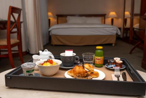 Imagen de los interiores del Hotel Occidental Paris Levallois. Foto 14